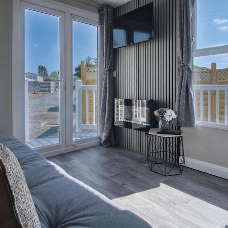 The Studio - 1 Bedroom Cabin - Amroth Esterno foto