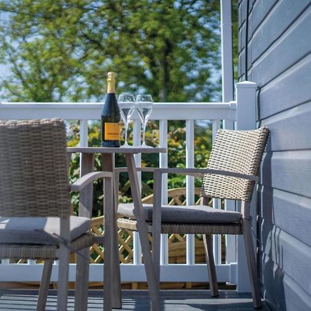 The Studio - 1 Bedroom Cabin - Amroth Esterno foto
