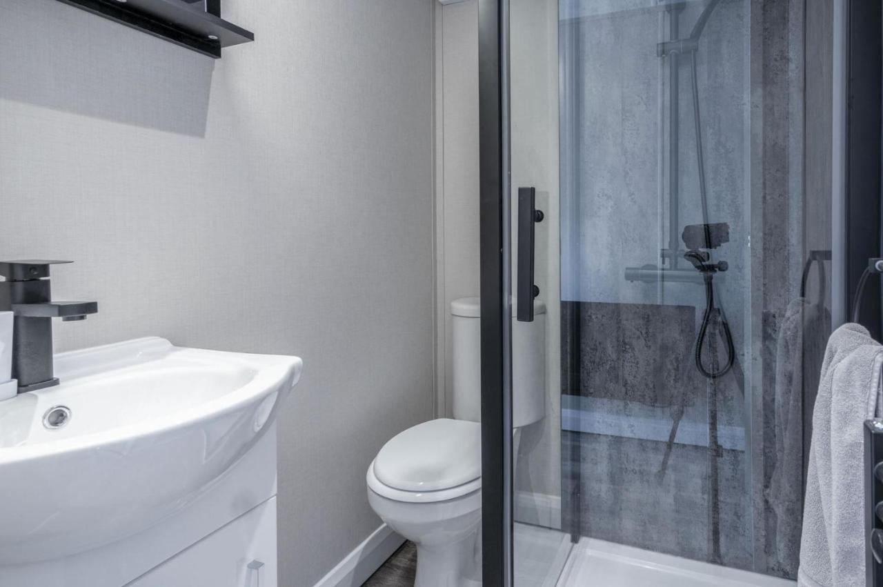 The Studio - 1 Bedroom Cabin - Amroth Esterno foto